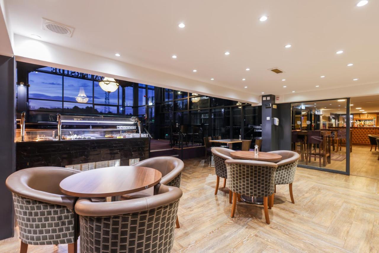 The Waterside Hotel And Leisure Club Manchester Ngoại thất bức ảnh